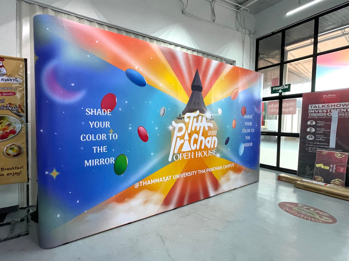 Backdrop แบคดรอปสำเร็จรูป พิมพ์คมชัด ติดตั้งง่าย เหมาะสำหรับงานอีเวนต์ นิทรรศการ และงานโปรโมชัน