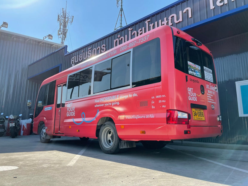 สติ๊กเกอร์ติดรถบัส Bus Wrap Sticker พิมพ์คมชัด วัสดุทนทาน เหมาะสำหรับงานโฆษณา โปรโมชัน และตกแต่งรถบัสให้โดดเด่น