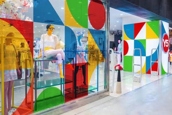 สติ๊กเกอร์โปร่งใส พิมพ์อิงค์เจ็ท สีสด คมชัด เหมาะสำหรับติดกระจก บรรจุภัณฑ์ และงานตกแต่ง