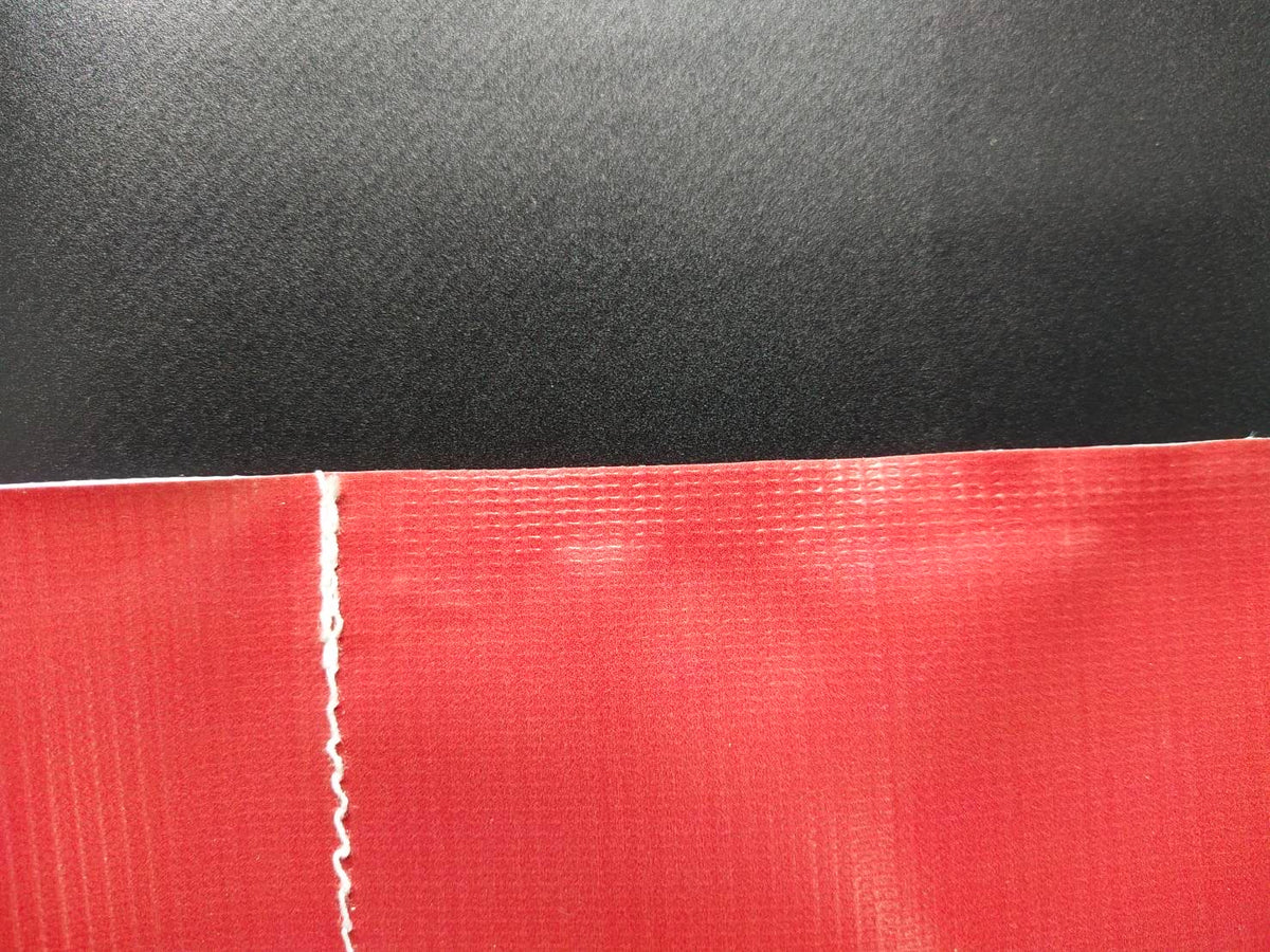 ไวนิลอิงค์เจ็ท เปรียบเทียบเกรด สีสดทนแดดฝน เหมาะสำหรับงานโฆษณา ป้ายหน้าร้าน และอีเวนต์