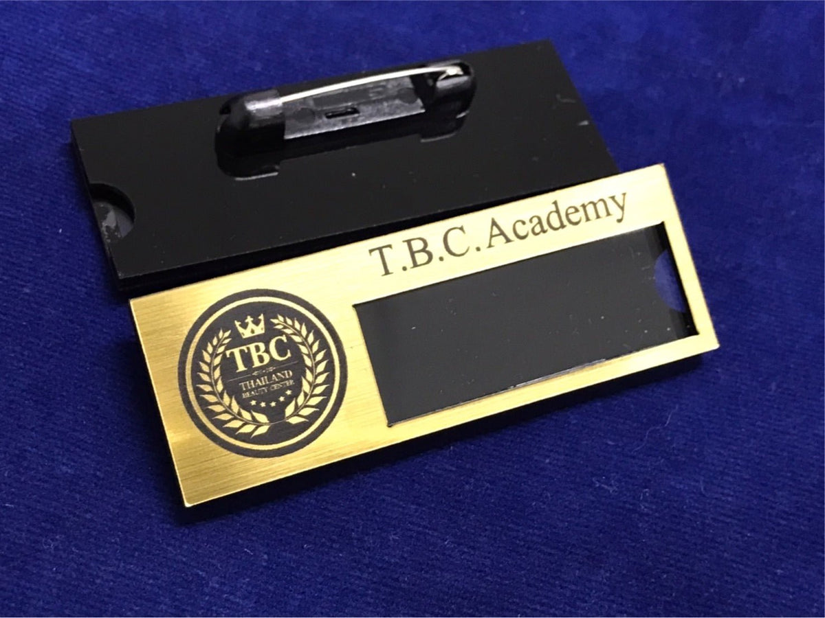 ป้ายชื่อติดอก ป้ายเข็มกลัด แม่เหล็ก เนมแทก ดีไซน์กะทัดรัด เหมาะสำหรับบริษัท และงานอีเวนต์