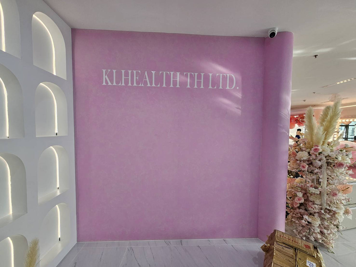 สติ๊กเกอร์ไดคัทติดผนัง พิมพ์คมชัด สีสดใส เหมาะสำหรับงานตกแต่งร้านค้า ออฟฟิศ และงานโฆษณา