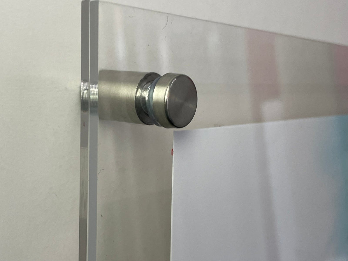 ป้ายอะคริลิคใส ประกบใส่รูปภาพ โปร่งใส คมชัด เหมาะสำหรับโชว์รูม ออฟฟิศ และงานแสดงสินค้า