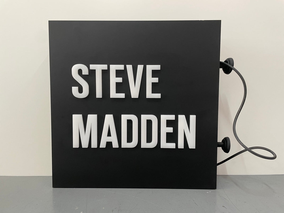 ป้ายกล่องไฟฉลุหน้า แสงไฟสวยโดดเด่น ดีไซน์พิเศษ เหมาะสำหรับป้ายร้านค้าและงานโฆษณา