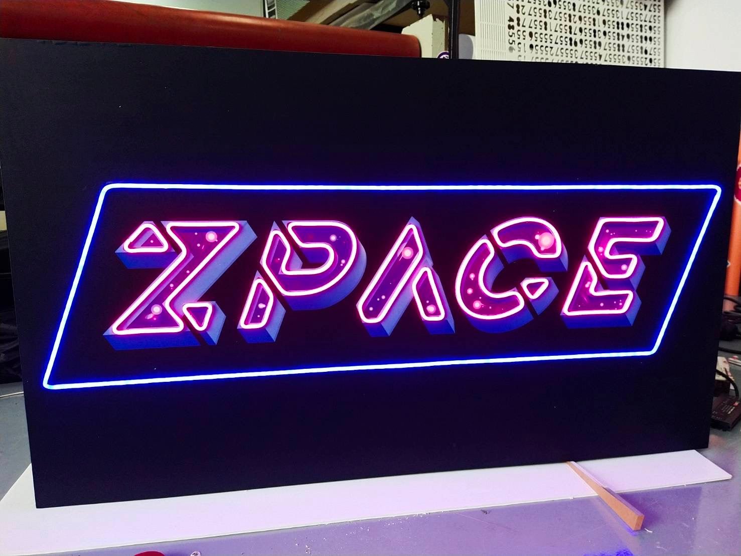 ป้ายไฟนีออน Neon Sign สีสันสดใส ดัดโค้งตามแบบ สวยงามสะดุดตา เหมาะสำหรับร้านอาหาร คาเฟ่ บาร์ และงานตกแต่ง