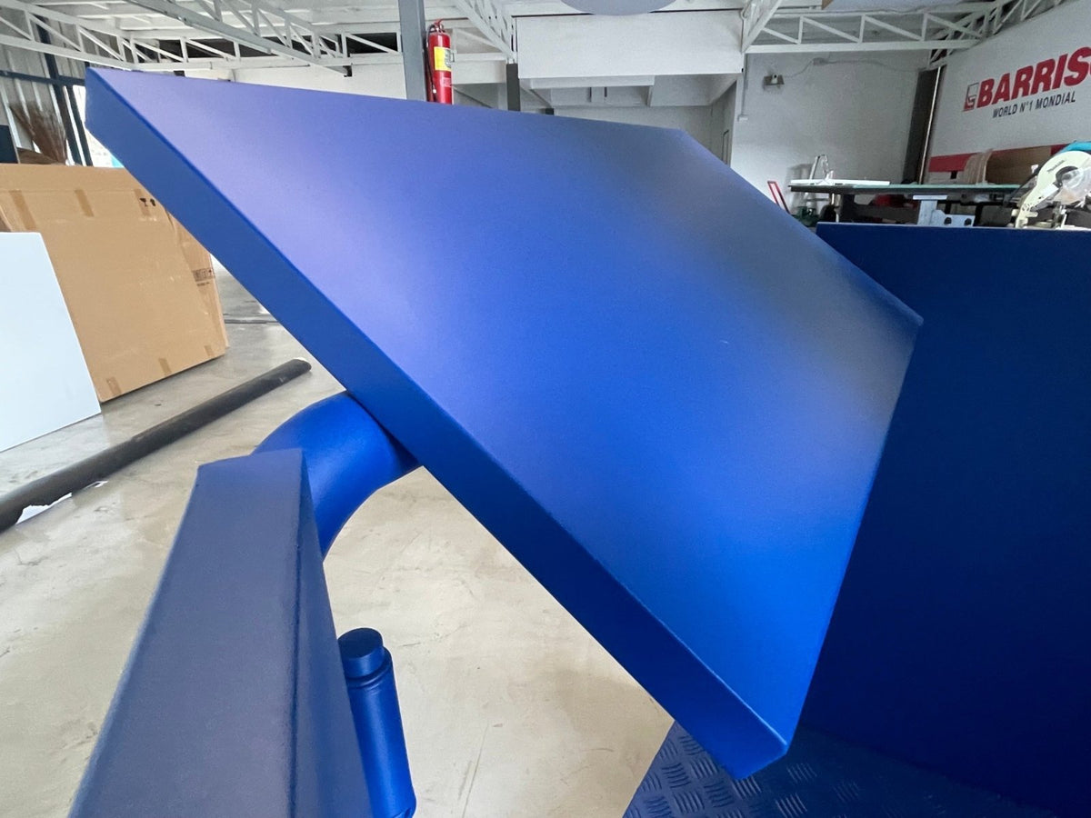 โพเดียม รปภ. และจุดพัก รปภ. แข็งแรง ทนทาน ดีไซน์ใช้งานสะดวก เหมาะสำหรับโครงการ อาคารสำนักงาน คอนโด และพื้นที่สาธารณะ