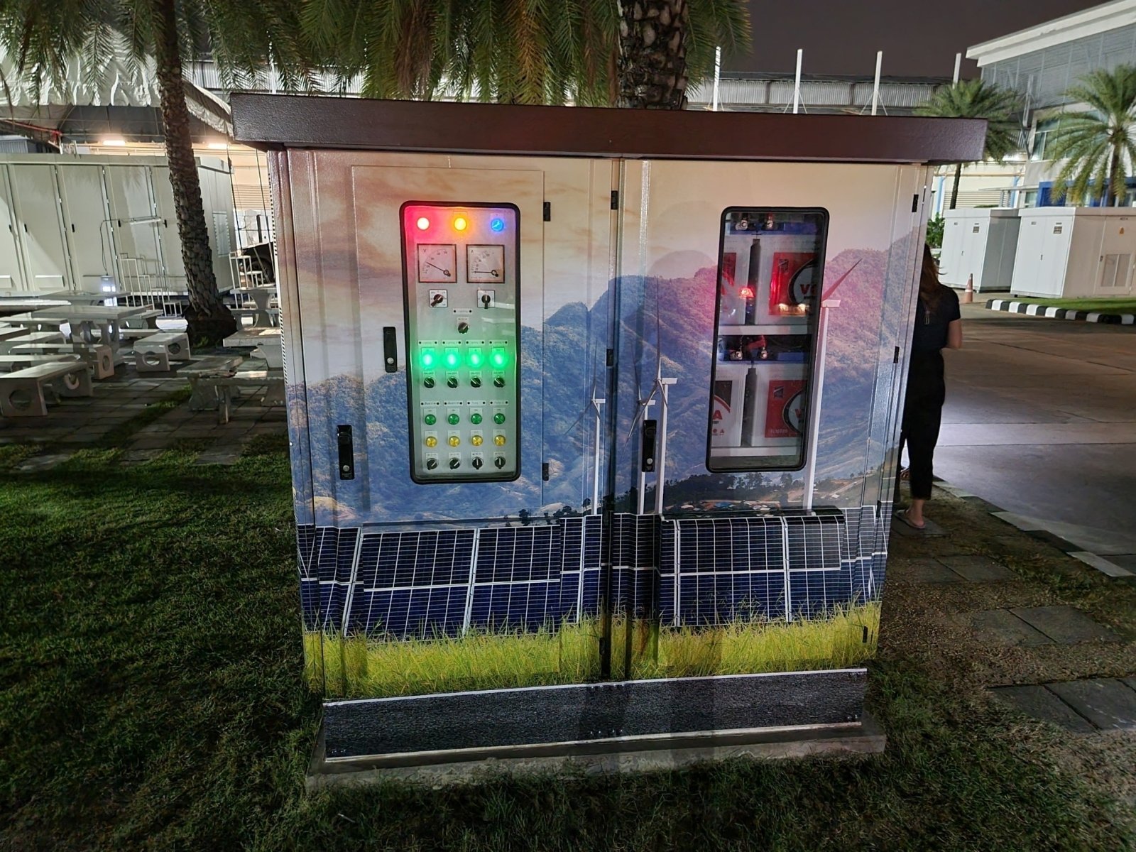 สติ๊กเกอร์ติดตู้ การไฟฟ้า ทนทาน กันแดดฝน พิมพ์คมชัด เหมาะสำหรับงานอุตสาหกรรมและหน่วยงาน