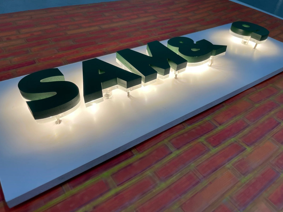 ป้ายไฟออกหลัง และอะคริลิคซ้อนหลัง แสงไฟสวยหรู สะท้อนกำแพงโดดเด่น เหมาะสำหรับป้ายบริษัท ร้านค้า และงานตกแต่งอาคาร