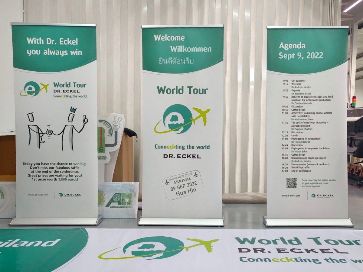 โรลอัพ Roll Up Banner น้ำหนักเบา เคลื่อนย้ายสะดวก พิมพ์คมชัด เหมาะสำหรับงานอีเวนต์ แสดงสินค้า และโปรโมชัน