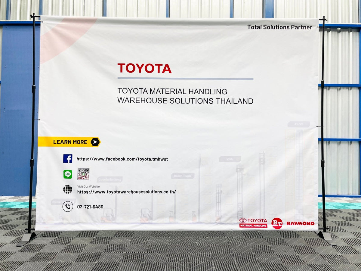 แบคดรอปไวนิล Vinyl Backdrop พิมพ์คมชัด สีสด ทนแดดฝน เหมาะสำหรับงานอีเวนต์ งานถ่ายภาพ และงานโปรโมชันต่าง ๆ