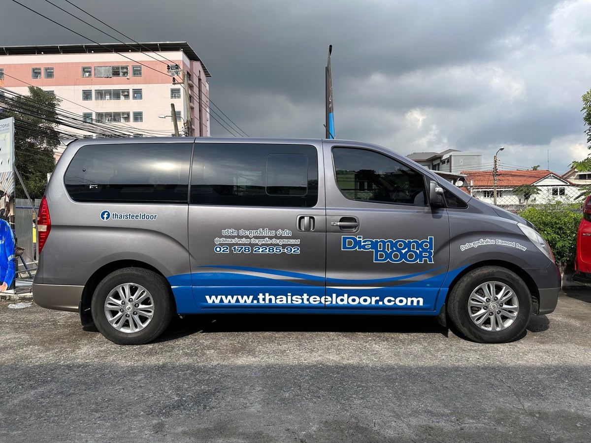 สติ๊กเกอร์ติดรถตู้ Van Wrap Sticker พิมพ์คมชัด วัสดุทนทาน เหมาะสำหรับโฆษณา โปรโมชัน และตกแต่งรถเพื่อสร้างเอกลักษณ์