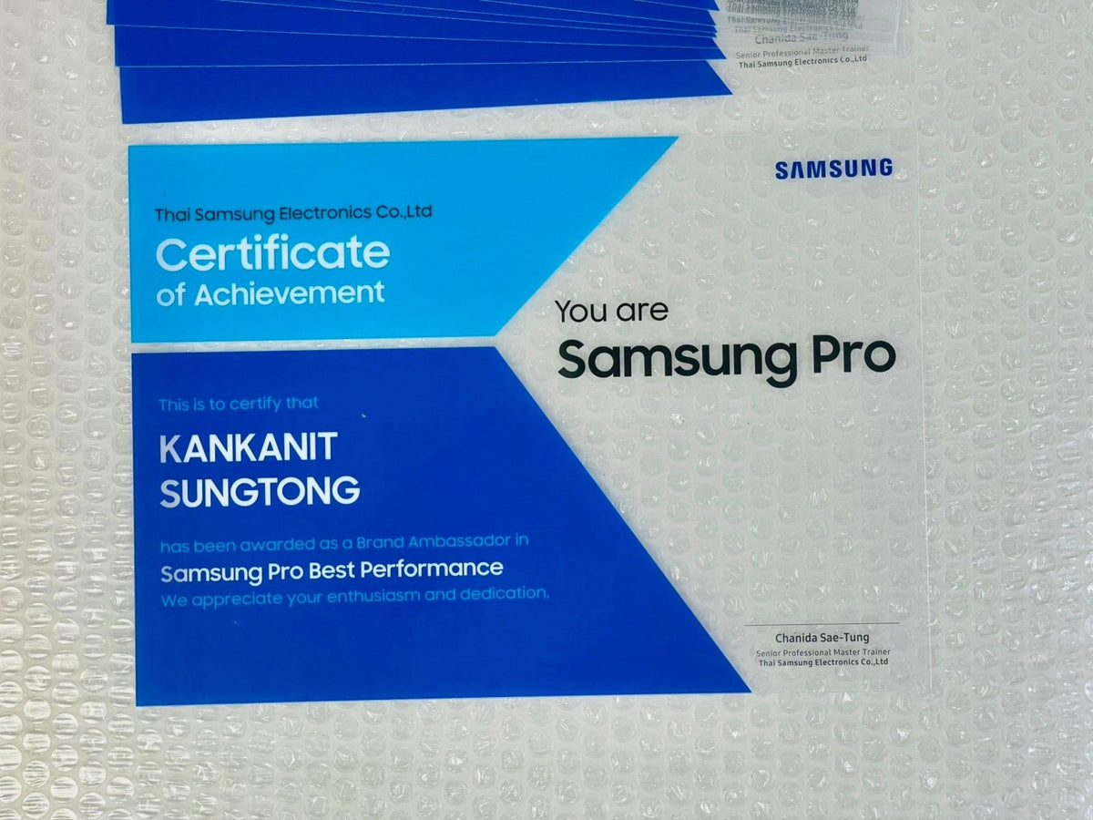 อะคริลิคใสพิมพ์กลับด้าน และพิมพ์พลาสติก พิมพ์คมชัด สีสดใส เหมาะสำหรับป้ายบริษัท ป้ายร้านค้า งานตกแต่ง และงานโฆษณา