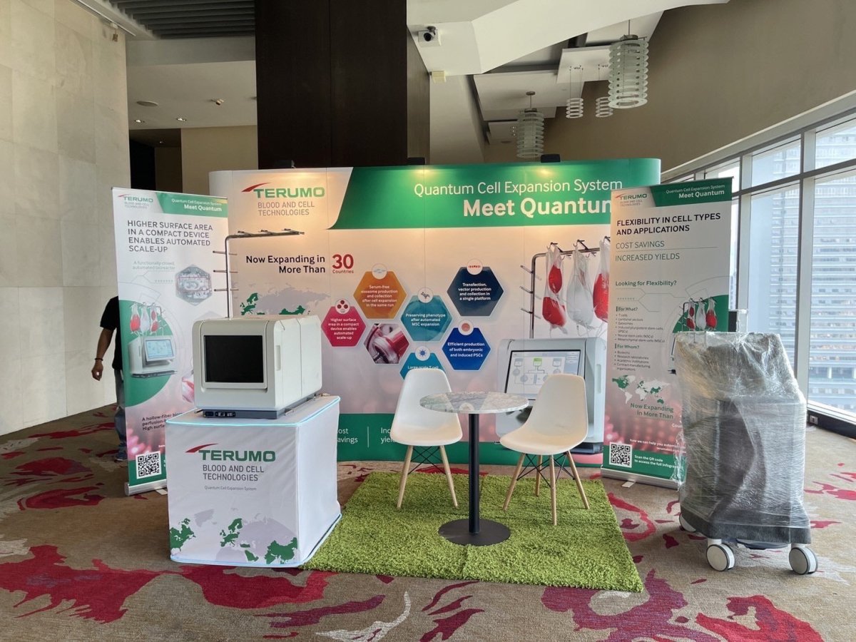 รับทำบูธแสดงสินค้า บูธออกงานอีเวนต์ และบูธ Expo ดีไซน์สวย พิมพ์คมชัด โครงสร้างแข็งแรง เหมาะสำหรับงานโปรโมชันและนิทรรศการ