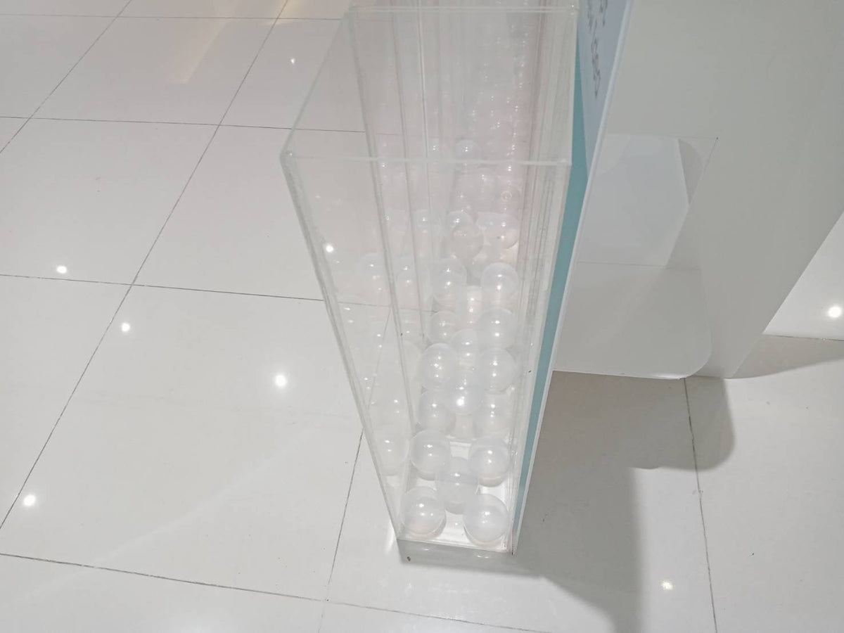 ฉากนิทรรศการ กล่องโหวต กล่องใส่ลูกบอล ดีไซน์แข็งแรง เหมาะสำหรับงานอีเวนต์และกิจกรรมส่งเสริมการขาย