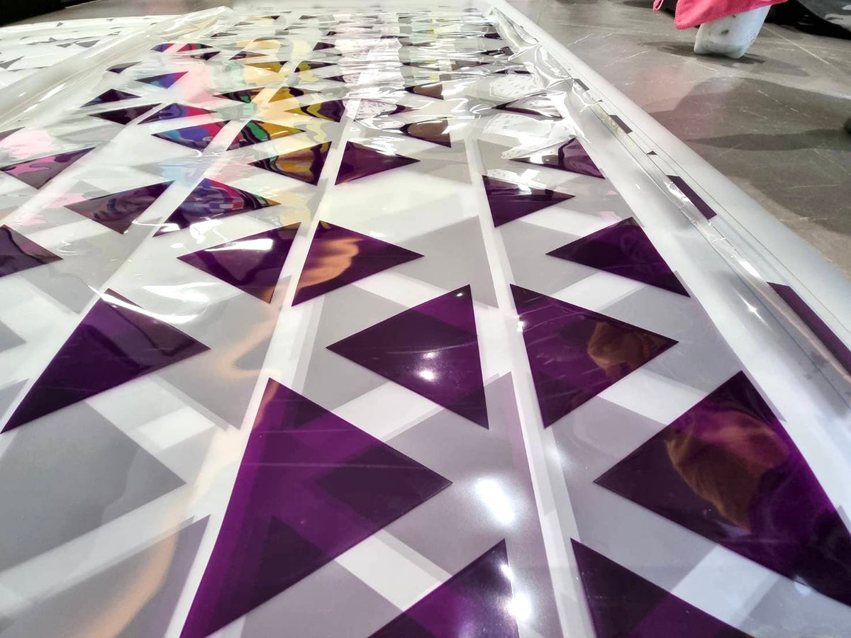 สติ๊กเกอร์โปร่งใส พิมพ์อิงค์เจ็ท สีสด คมชัด เหมาะสำหรับติดกระจก บรรจุภัณฑ์ และงานตกแต่ง