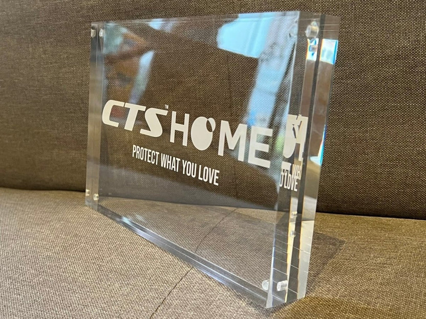 กรอบอะคริลิคใสพิมพ์โลโก้ - Octopus Media Solutions