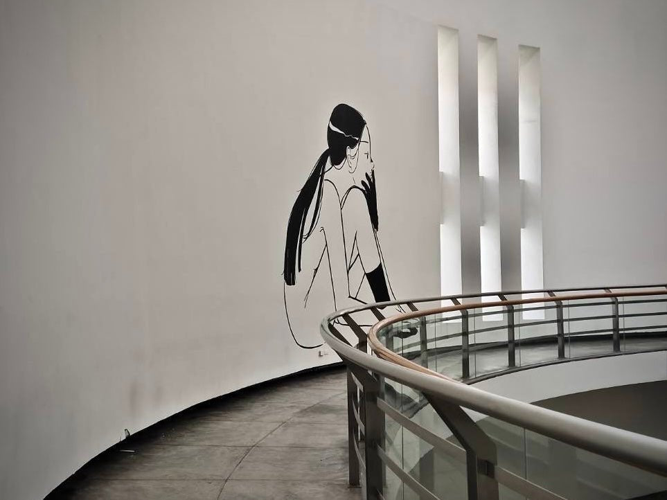 สติ๊กเกอร์ไดคัทติดผนัง พิมพ์คมชัด สีสดใส เหมาะสำหรับงานตกแต่งร้านค้า ออฟฟิศ และงานโฆษณา