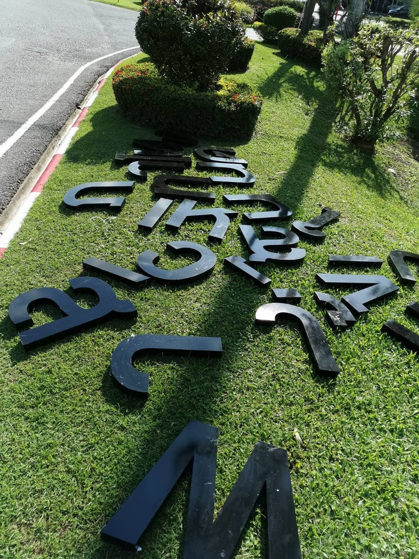 custom signage ป้ายหน้าทางเข้า สนามกอล์ฟ wall sign