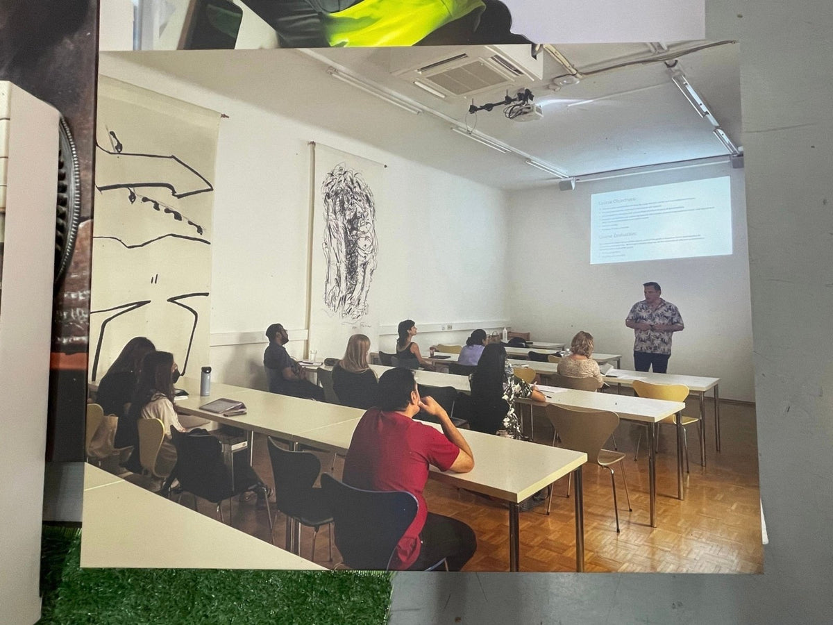 รูปติดผนัง ภาพแคนวาส และรูปกรอบลอย พิมพ์คมชัด สีสวยทนทาน เหมาะสำหรับตกแต่งบ้าน ร้านค้า และออฟฟิศ