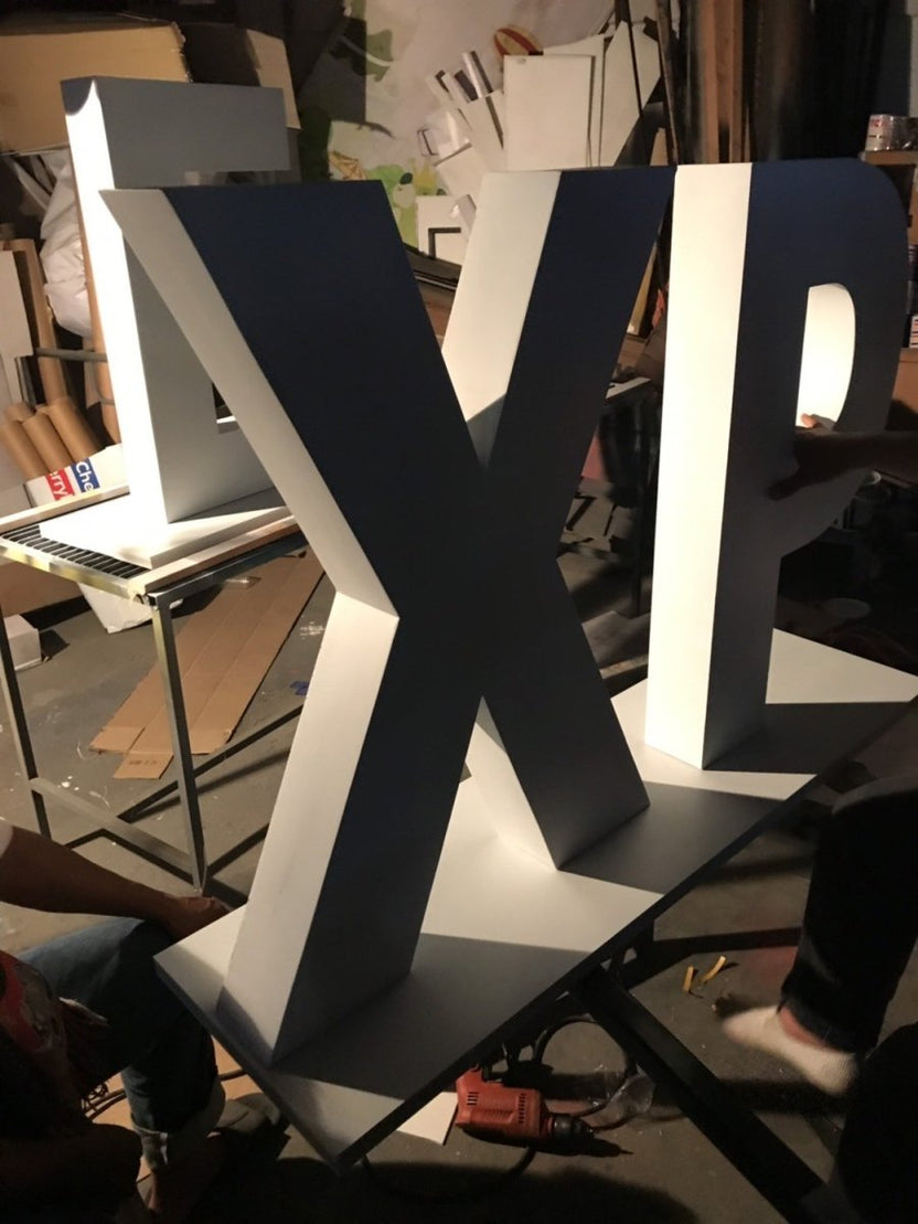 ป้ายประชาสัมพันธ์ และป้ายตั้งพื้น พิมพ์คมชัด แข็งแรง เหมาะสำหรับงานอีเวนต์ งานโฆษณา และประชาสัมพันธ์หน้าร้านหรือองค์กร