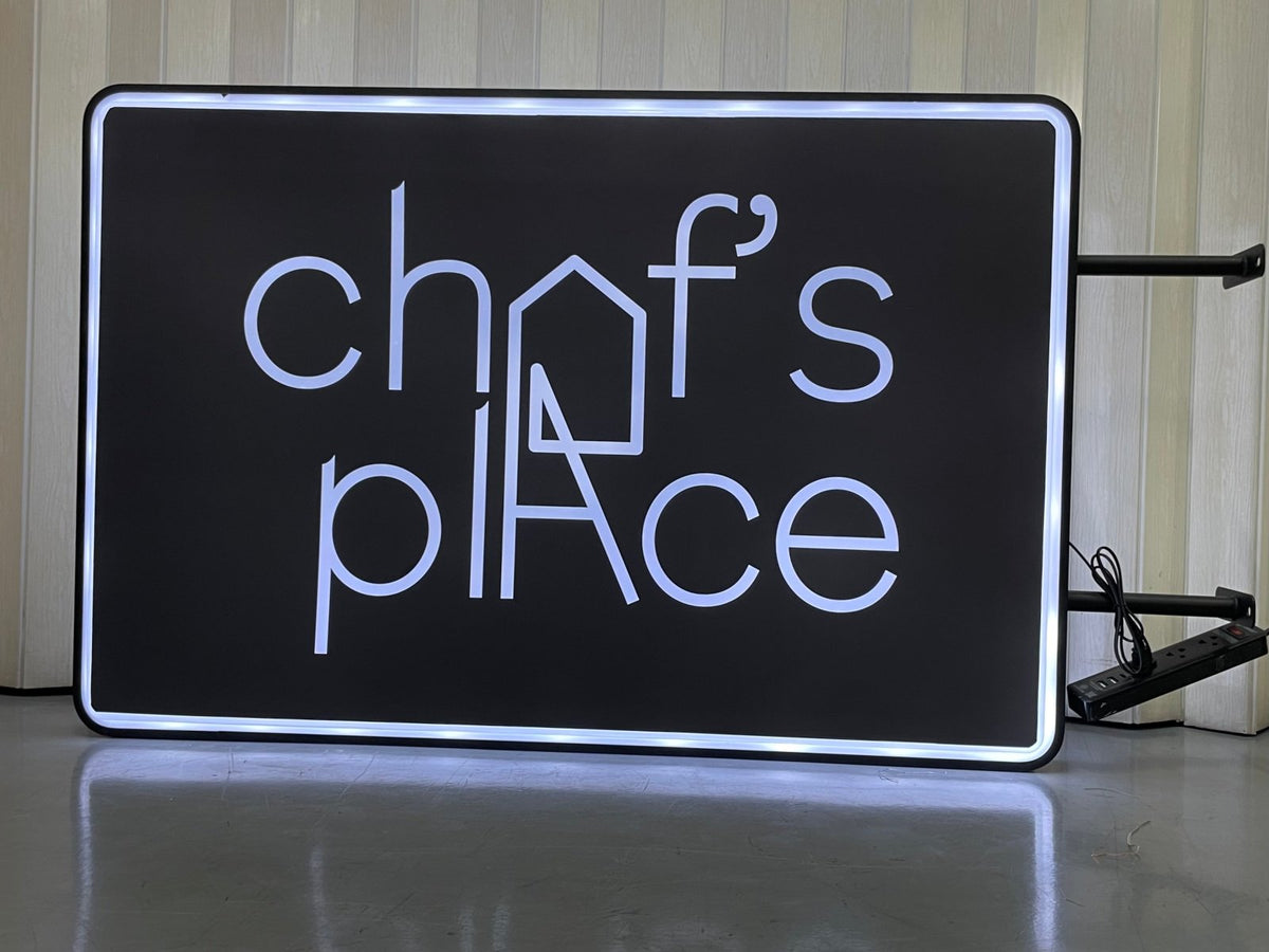 ป้ายไฟสำเร็จรูป Light Box ดีไซน์กะทัดรัด ติดตั้งง่าย สว่างคมชัด เหมาะสำหรับป้ายโฆษณา หน้าร้าน และงานโปรโมชัน