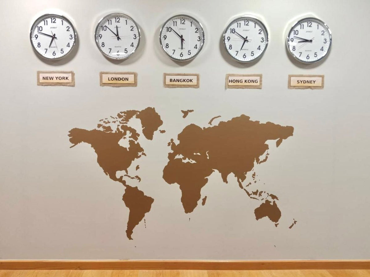 สติ๊กเกอร์ไดคัทติดผนัง พิมพ์คมชัด สีสดใส เหมาะสำหรับงานตกแต่งร้านค้า ออฟฟิศ และงานโฆษณา