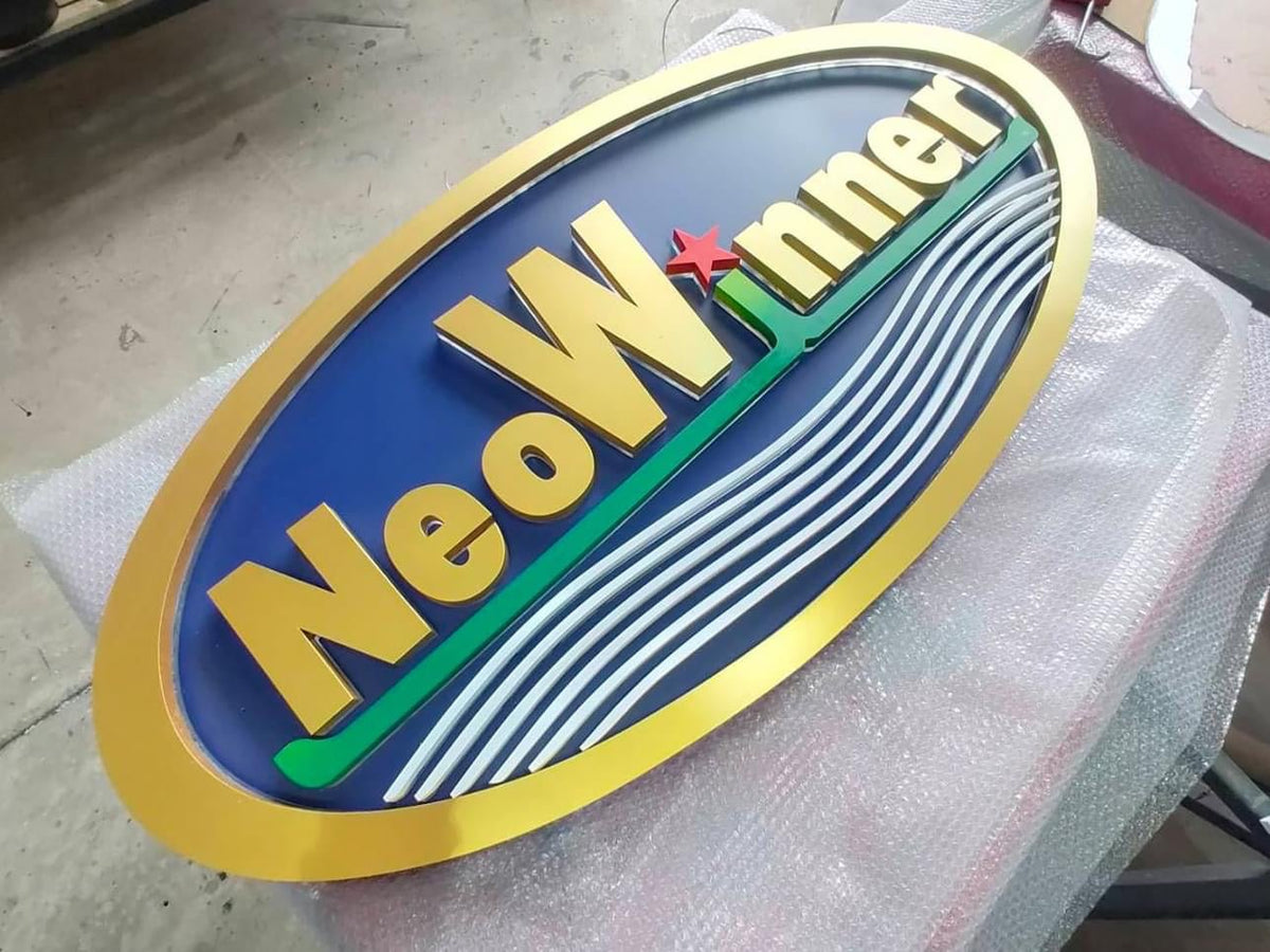 ป้ายอักษรสีทอง ป้ายพ่นสีทอง หรูหรา โดดเด่น เหมาะสำหรับป้ายบริษัท ร้านค้า และงานตกแต่งอาคาร