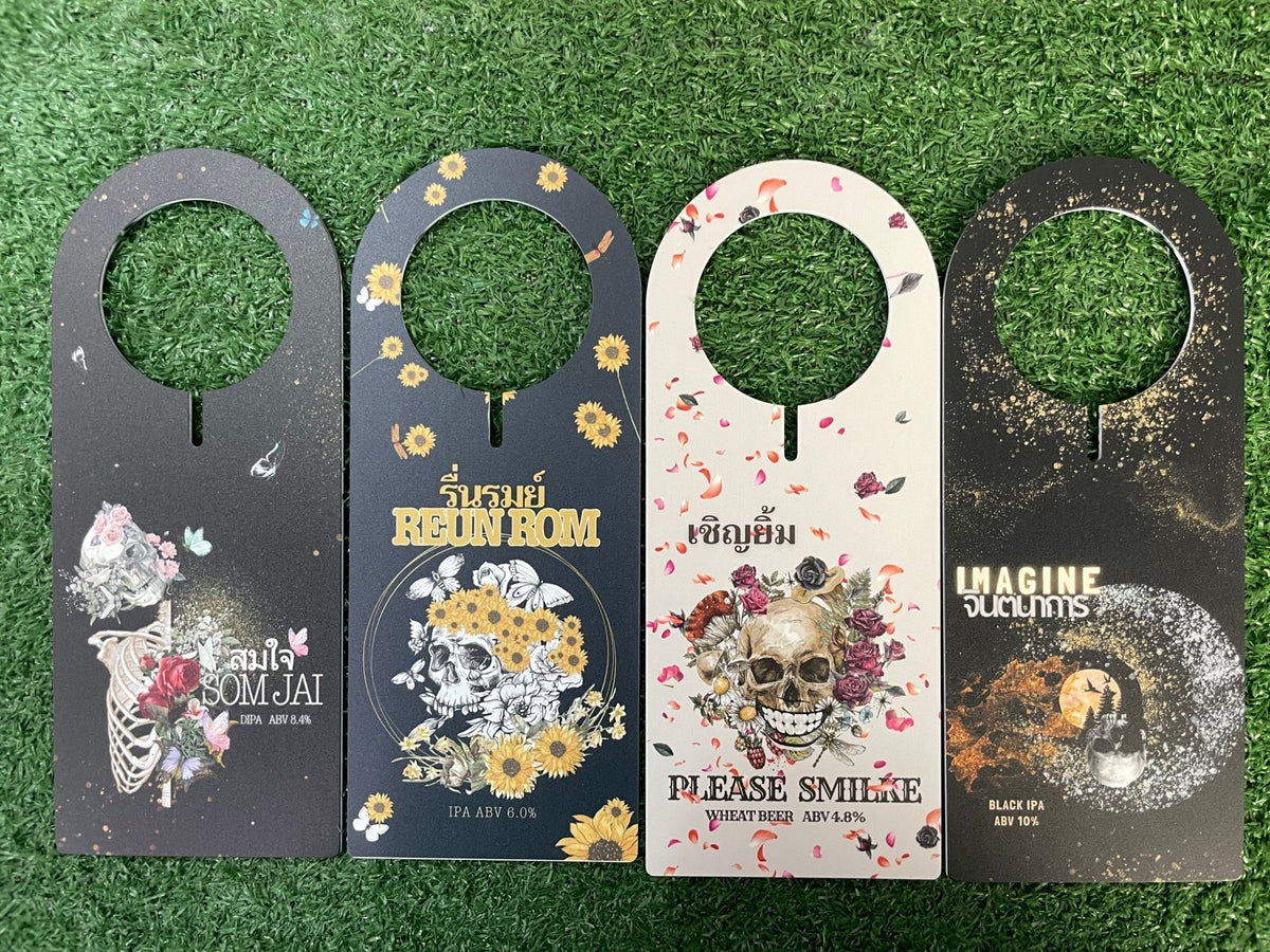 ป้ายแขวน ป้ายคล้องโซ่ และป้ายห้อย พิมพ์คมชัด แข็งแรง ใช้งานสะดวก เหมาะสำหรับป้ายร้านค้า ป้ายประชาสัมพันธ์ และงานอีเวนต์