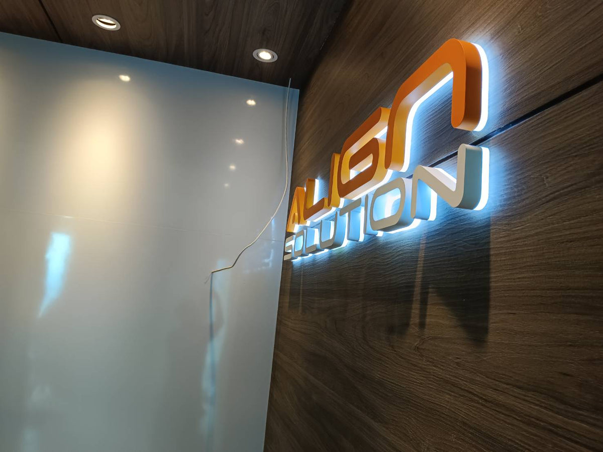 ป้ายไฟออกหลัง และอะคริลิคซ้อนหลัง แสงไฟสวยหรู สะท้อนกำแพงโดดเด่น เหมาะสำหรับป้ายบริษัท ร้านค้า และงานตกแต่งอาคาร