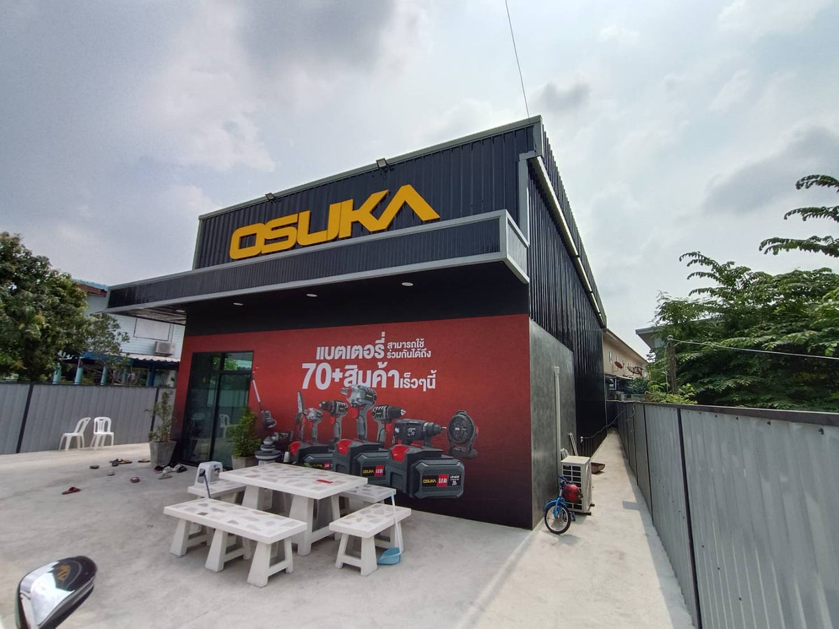 ป้ายโลโก้ติดผนัง เมทัลชีท แข็งแรง ทนทาน ดีไซน์สวย เหมาะสำหรับป้ายบริษัทและป้ายองค์กร