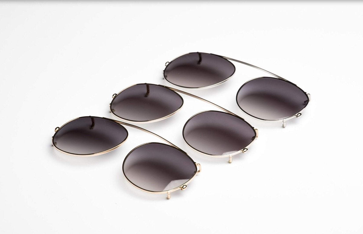 ถ่ายภาพสินค้า (Product) รับถ่ายภาพสินค้า แว่นตาแฟชั่น แว่นสายตา ฉากขาวไดคัท