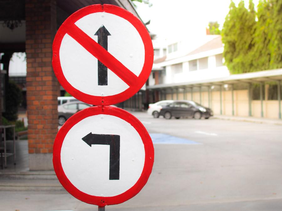 ป้ายห้าม และสัญลักษณ์ห้าม พิมพ์คมชัด เข้าใจง่าย ใช้สื่อสารด้านความปลอดภัย เหมาะสำหรับโรงงาน อาคาร และพื้นที่สาธารณะ