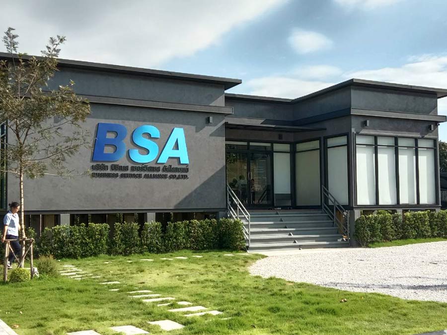 ป้ายอักษรโลหะ และป้ายโลโก้ ดีไซน์หรูหรา แข็งแรง ทนทาน เหมาะสำหรับป้ายบริษัท ร้านค้า และงานตกแต่งอาคาร